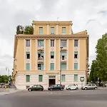 Bmga L Elegant Four-Room Apt For 8 Guests In Prati