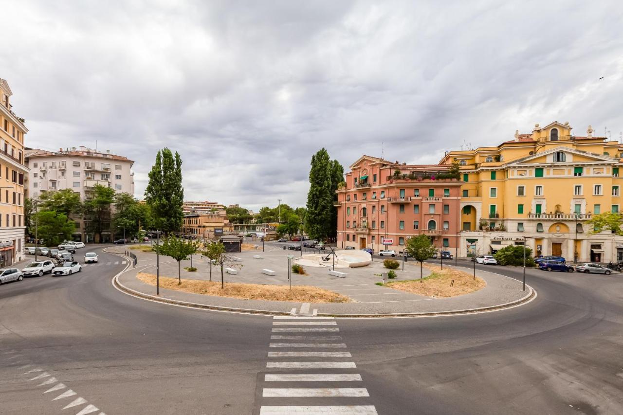 Apartment Bmga L Elegant Four-room Apt For 8 Guests In Prati *
